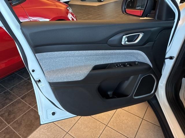 new 2025 Jeep Compass car, priced at $26,997