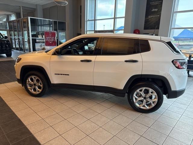 new 2025 Jeep Compass car, priced at $26,997