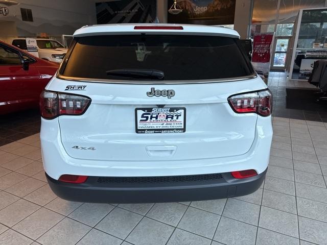 new 2025 Jeep Compass car, priced at $26,997