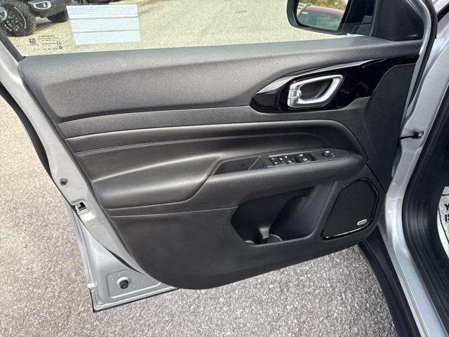 new 2026 Jeep Compass car, priced at $34,997