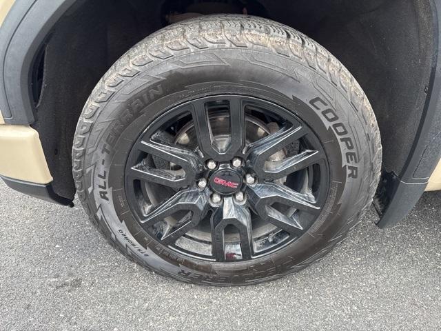 used 2022 GMC Sierra 1500 car, priced at $43,996