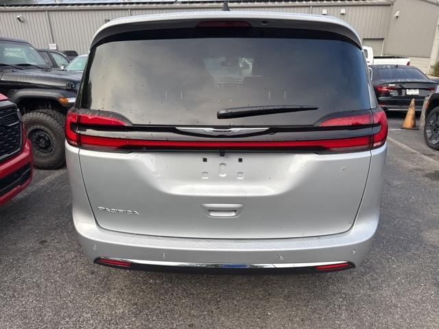 new 2026 Chrysler Pacifica car
