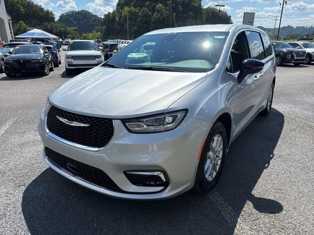 new 2026 Chrysler Pacifica car, priced at $39,997