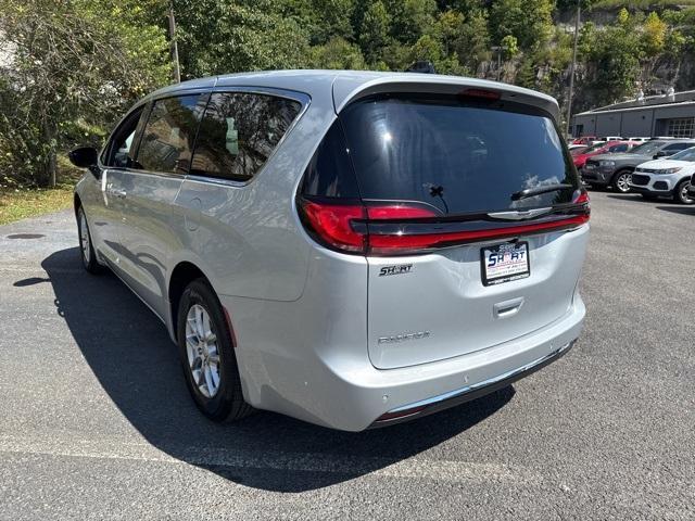 new 2026 Chrysler Pacifica car, priced at $39,997