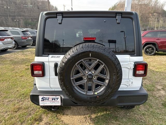 new 2025 Jeep Wrangler car, priced at $47,997