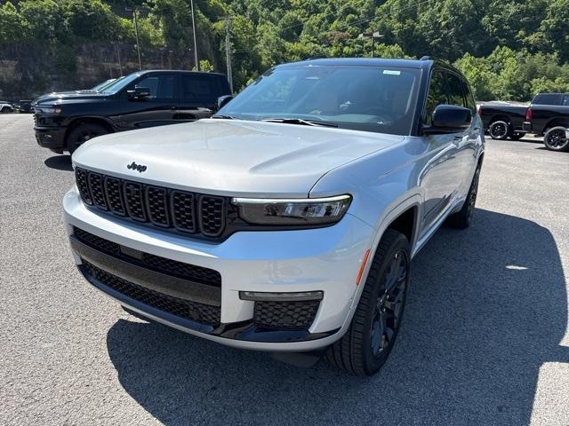 new 2025 Jeep Grand Cherokee L car, priced at $62,307
