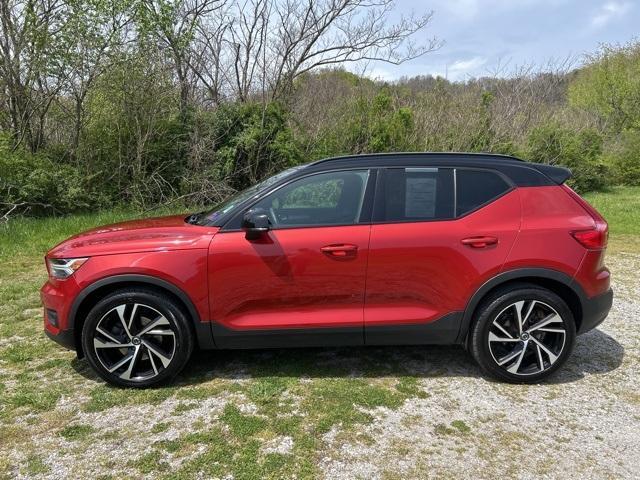 used 2022 Volvo XC40 car, priced at $32,996