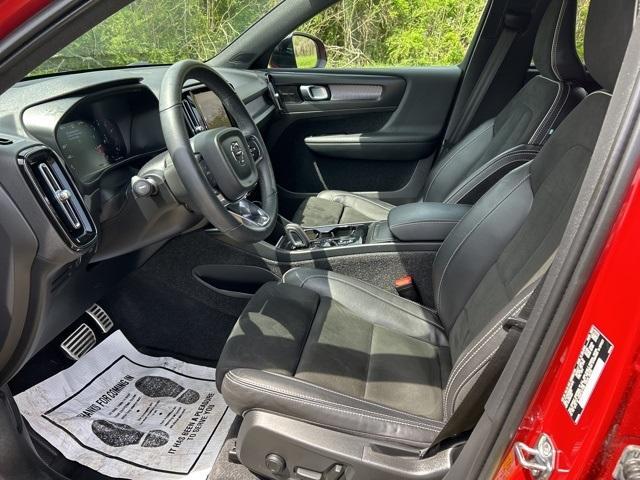 used 2022 Volvo XC40 car, priced at $32,996