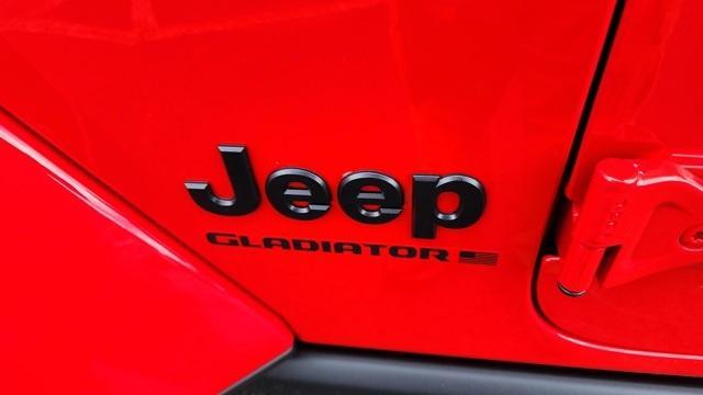 new 2025 Jeep Gladiator car, priced at $39,197