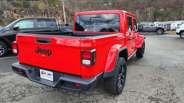 new 2025 Jeep Gladiator car, priced at $38,997