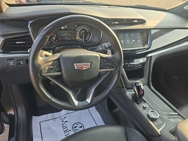 used 2023 Cadillac XT6 car, priced at $45,996