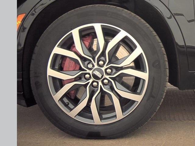 used 2023 Cadillac XT6 car, priced at $45,996
