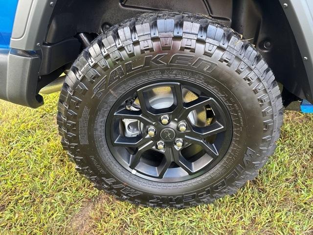 new 2025 Jeep Wrangler car, priced at $39,997