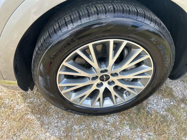 used 2025 Genesis GV80 car, priced at $42,995