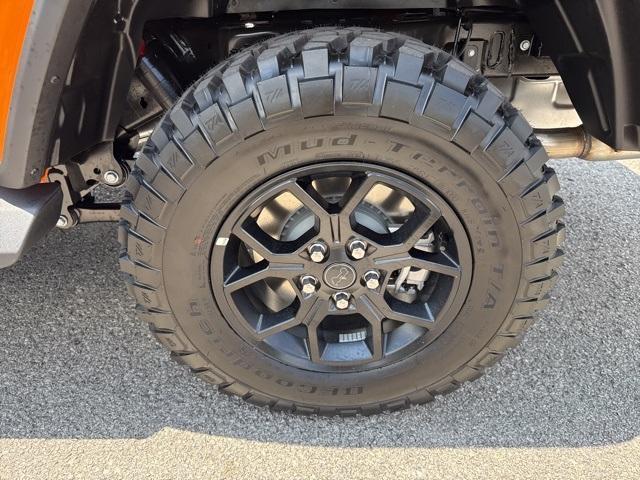 new 2025 Jeep Gladiator car, priced at $43,788