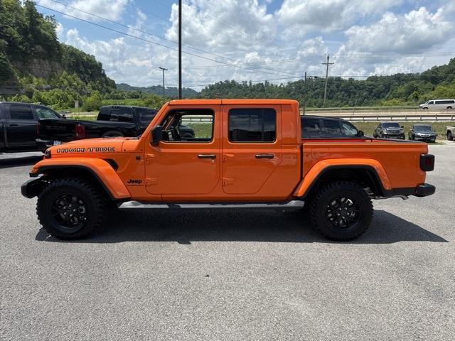 new 2025 Jeep Gladiator car, priced at $43,788