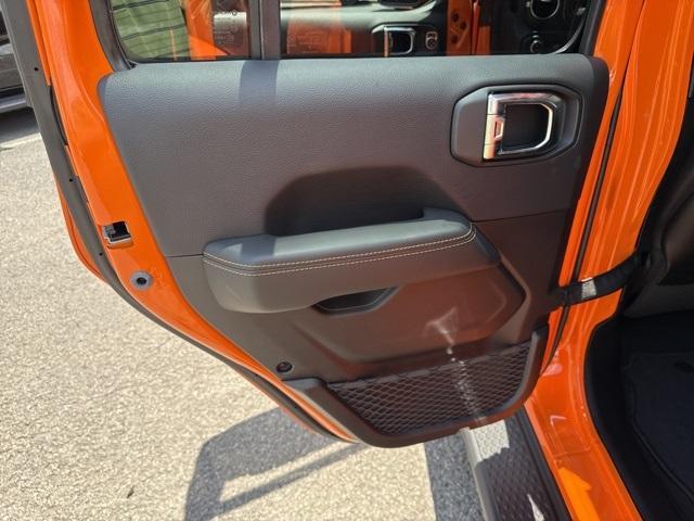 new 2025 Jeep Gladiator car, priced at $43,788