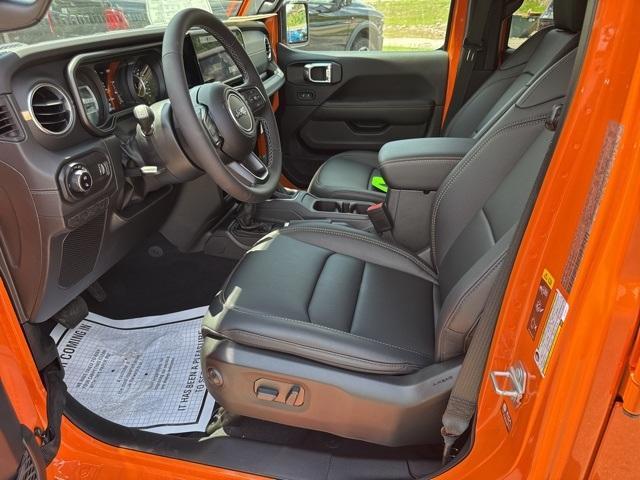 new 2025 Jeep Gladiator car, priced at $43,788