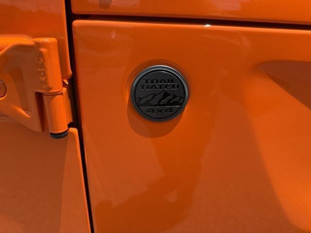 new 2025 Jeep Gladiator car, priced at $43,788