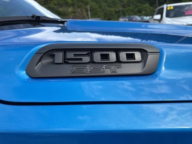 new 2025 Ram 1500 car, priced at $45,357