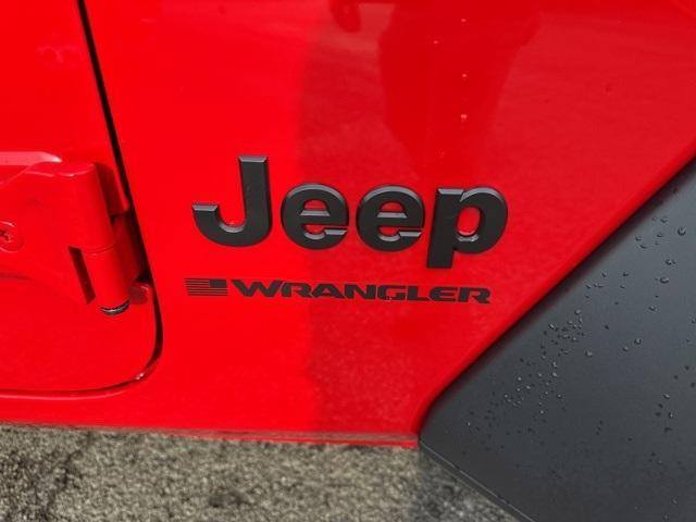 new 2025 Jeep Wrangler car, priced at $42,697