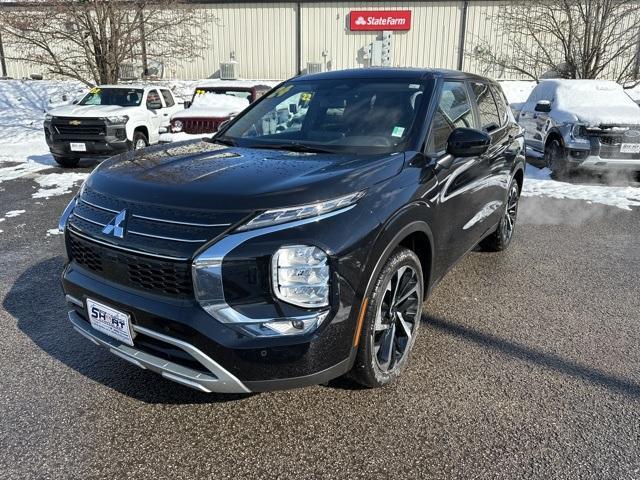 used 2024 Mitsubishi Outlander car, priced at $25,948