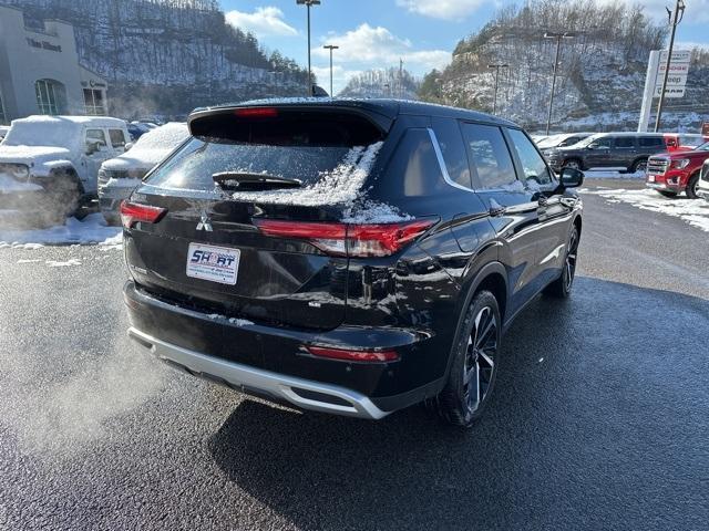 used 2024 Mitsubishi Outlander car, priced at $25,500