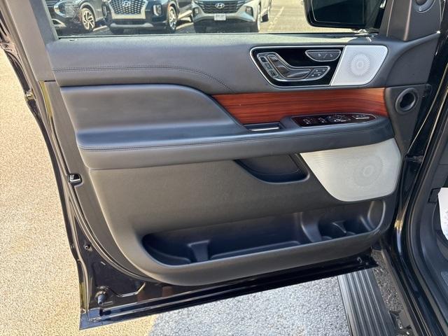used 2022 Lincoln Navigator car, priced at $56,996