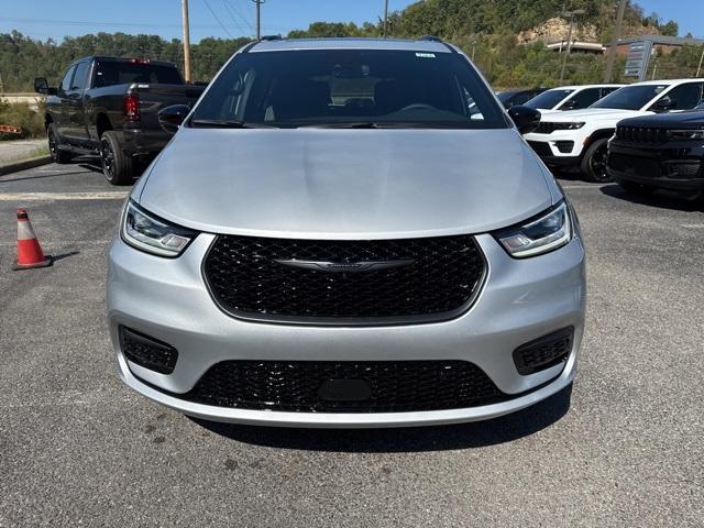 new 2026 Chrysler Pacifica car, priced at $51,247