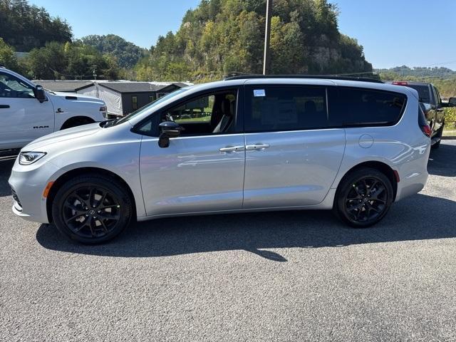 new 2026 Chrysler Pacifica car, priced at $51,247