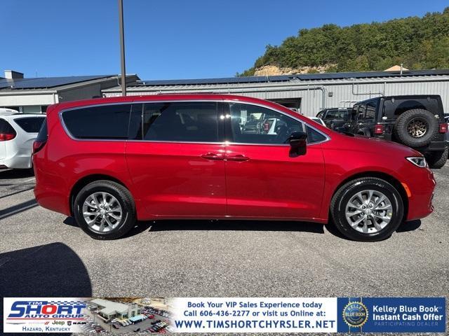 new 2026 Chrysler Pacifica car, priced at $42,247