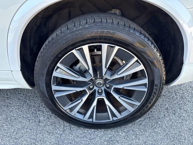 used 2022 Volvo XC90 car, priced at $35,996