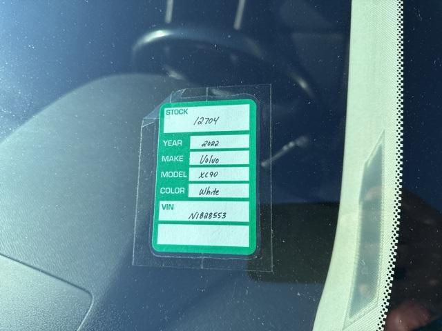 used 2022 Volvo XC90 car, priced at $35,996