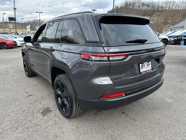 new 2025 Jeep Grand Cherokee car, priced at $40,197