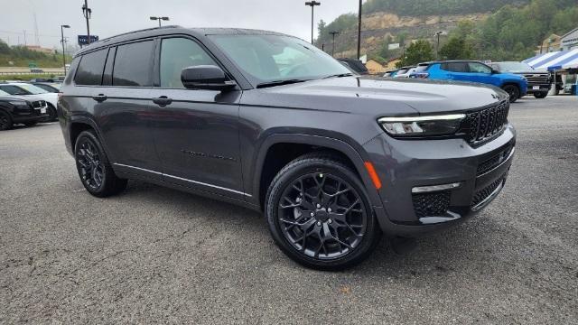 new 2025 Jeep Grand Cherokee L car, priced at $62,497