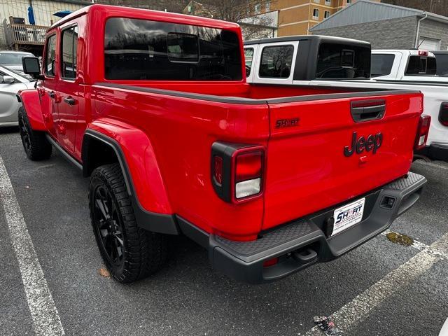 new 2025 Jeep Gladiator car, priced at $38,497