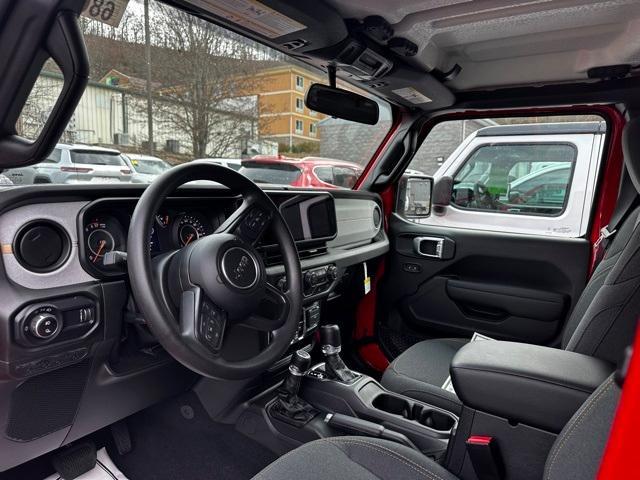 new 2025 Jeep Gladiator car, priced at $38,497