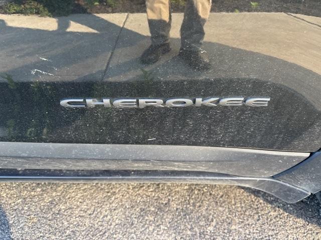 used 2022 Jeep Cherokee car, priced at $21,679