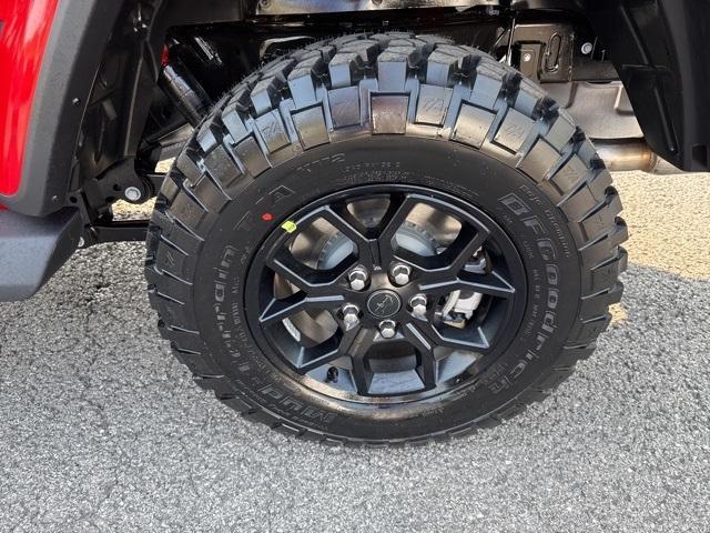 new 2025 Jeep Gladiator car, priced at $41,497