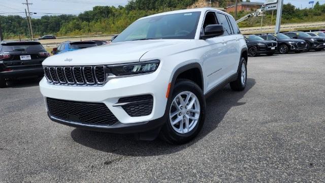 new 2024 Jeep Grand Cherokee car, priced at $37,497