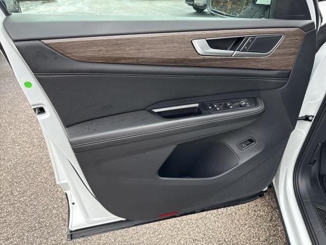 used 2024 Volkswagen Atlas car, priced at $37,996