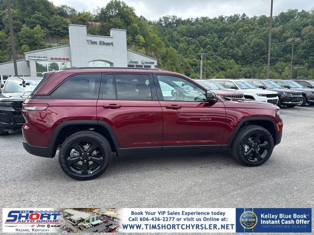 new 2025 Jeep Grand Cherokee car, priced at $47,997