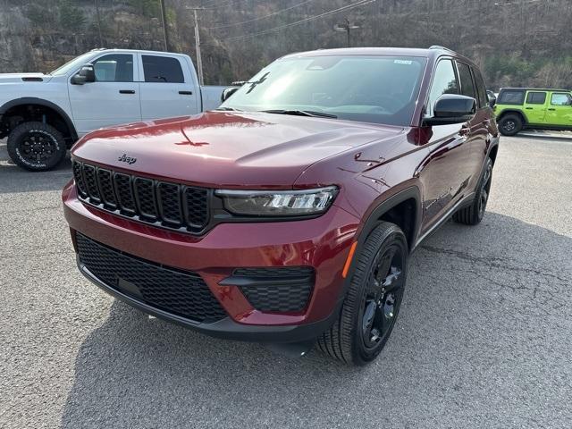 new 2025 Jeep Grand Cherokee car, priced at $39,997