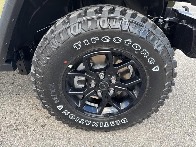 new 2025 Jeep Gladiator car, priced at $44,197