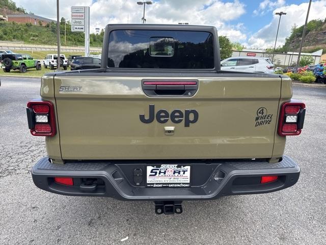 new 2025 Jeep Gladiator car, priced at $44,197
