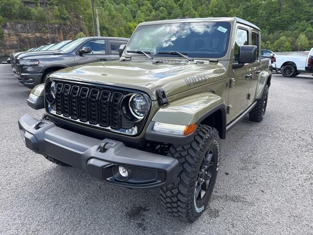 new 2025 Jeep Gladiator car, priced at $44,197