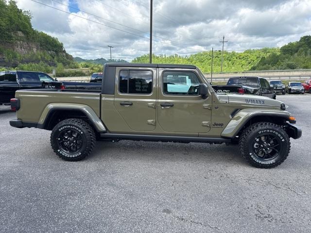 new 2025 Jeep Gladiator car, priced at $44,197