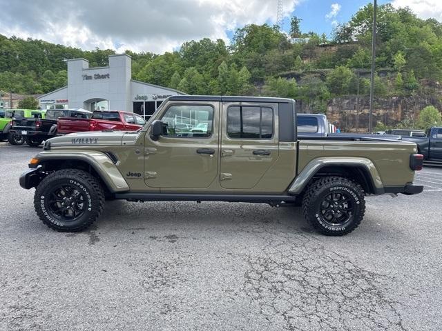new 2025 Jeep Gladiator car, priced at $44,197