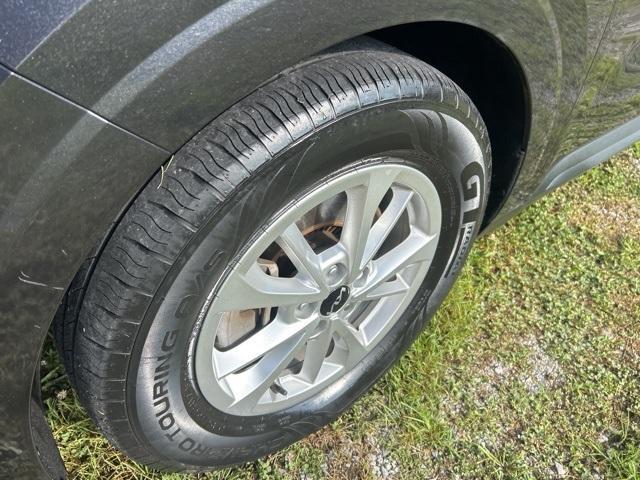 used 2022 Kia Carnival car, priced at $24,996