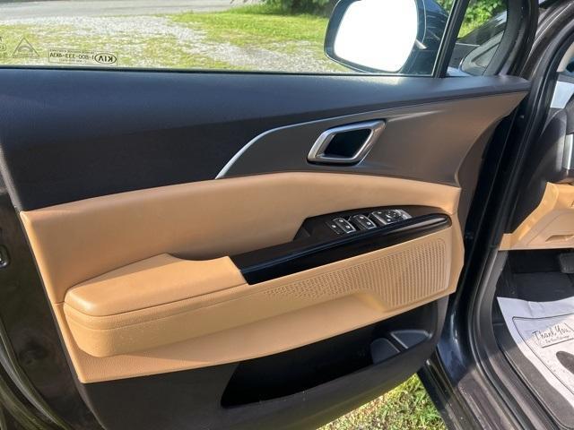used 2022 Kia Carnival car, priced at $24,996